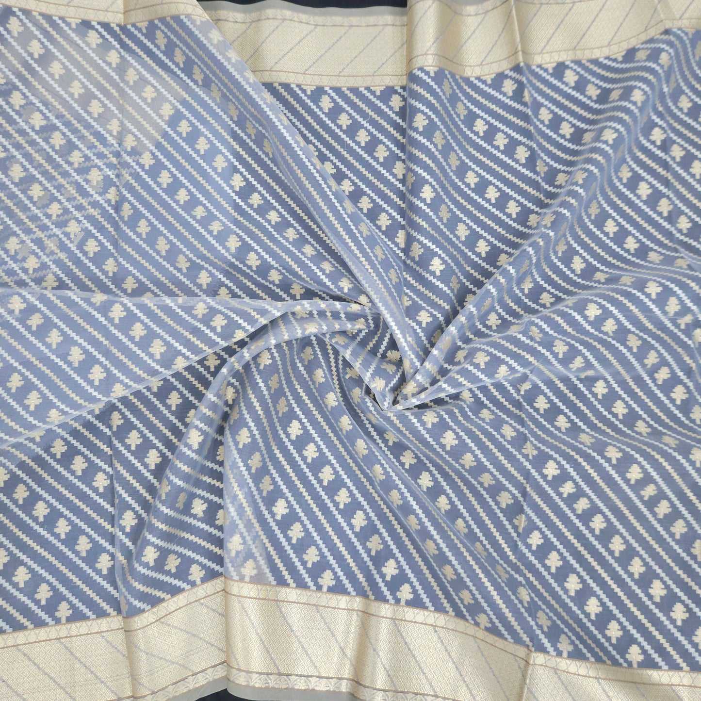 Grey Kohra Saree
