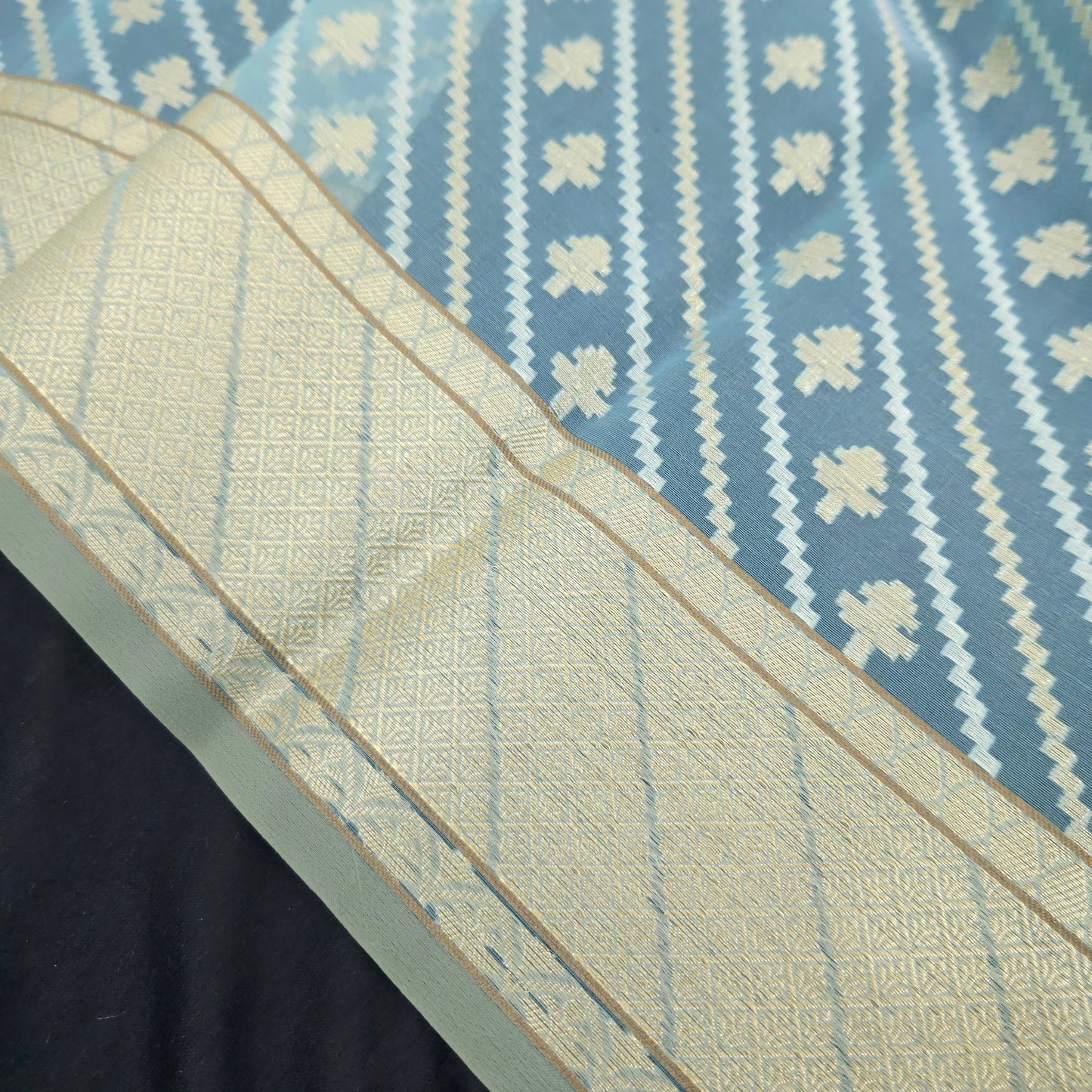 Firozi Blue Kohra Saree