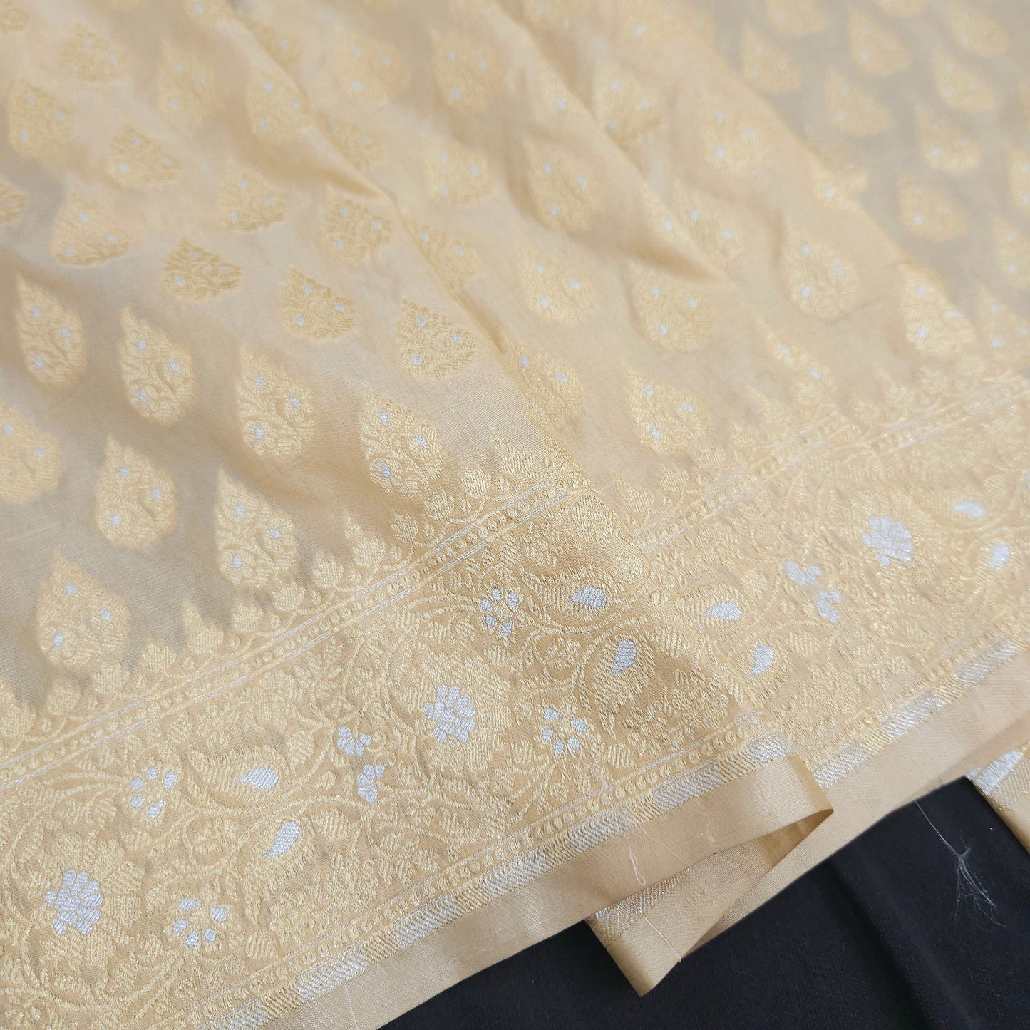 Off White Pure Silk Saree