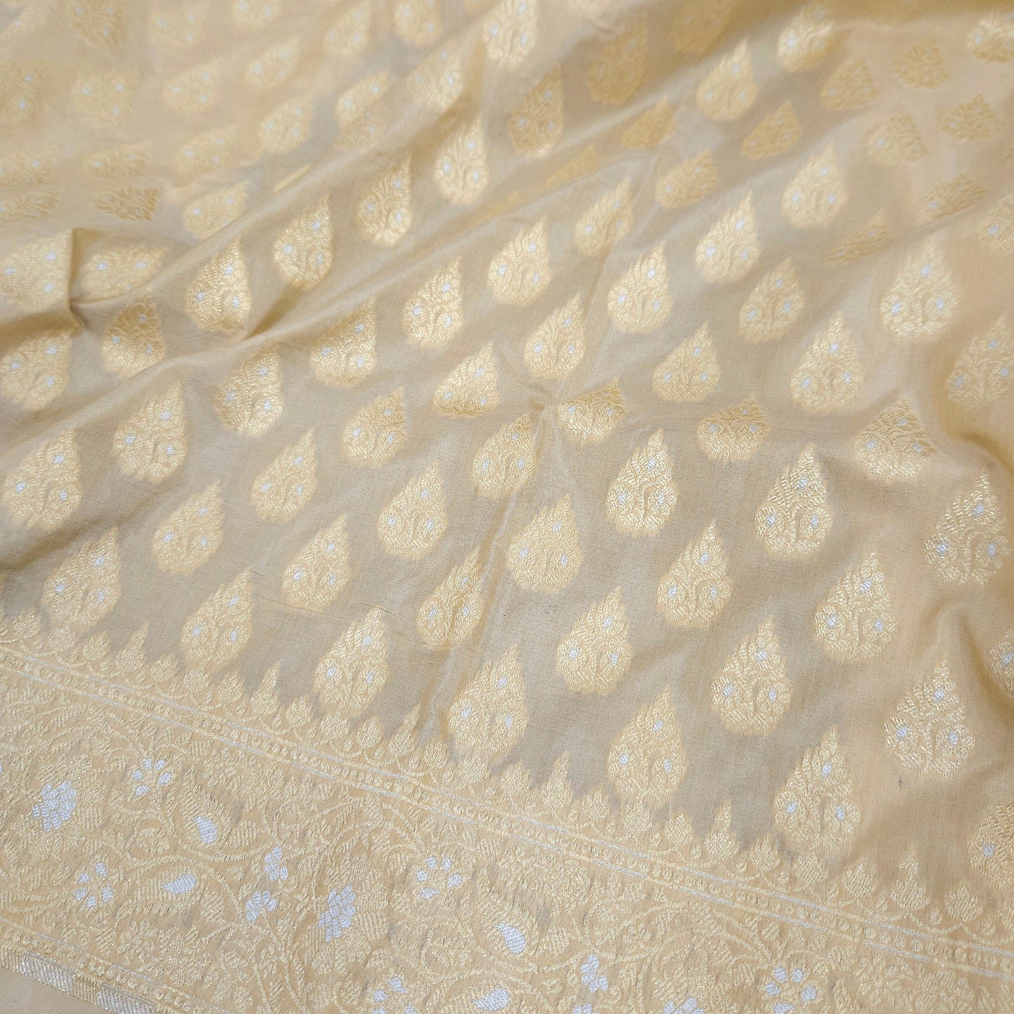 Off White Pure Silk Saree